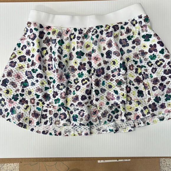 SALE!! Brand new with tags Lija layer tennis skort - Picture 2 of 7